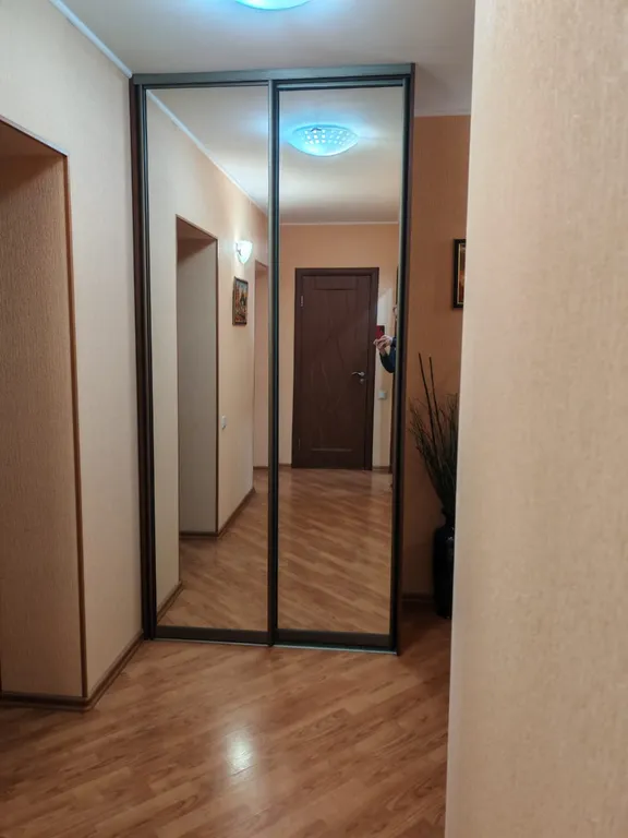 Двухкомнатная у нового театра Камала