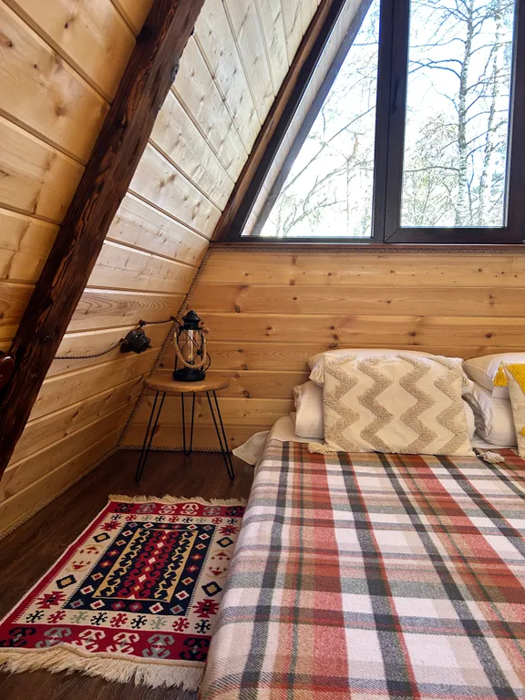 Атмосферный А-фрейм в сердце соснового бора с видом на Эльбрус