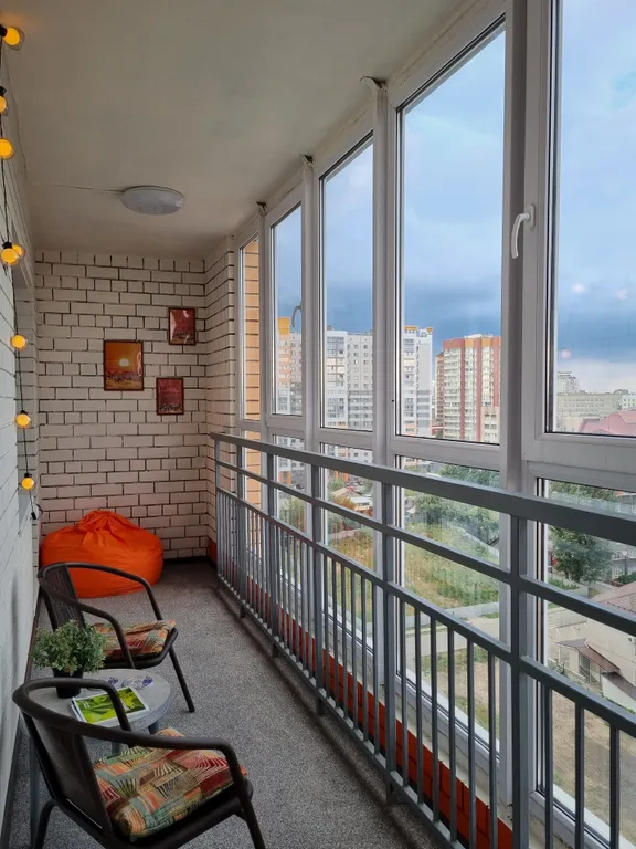 Рыжий Кот на Горке (2-х комнатная квартира в центре)