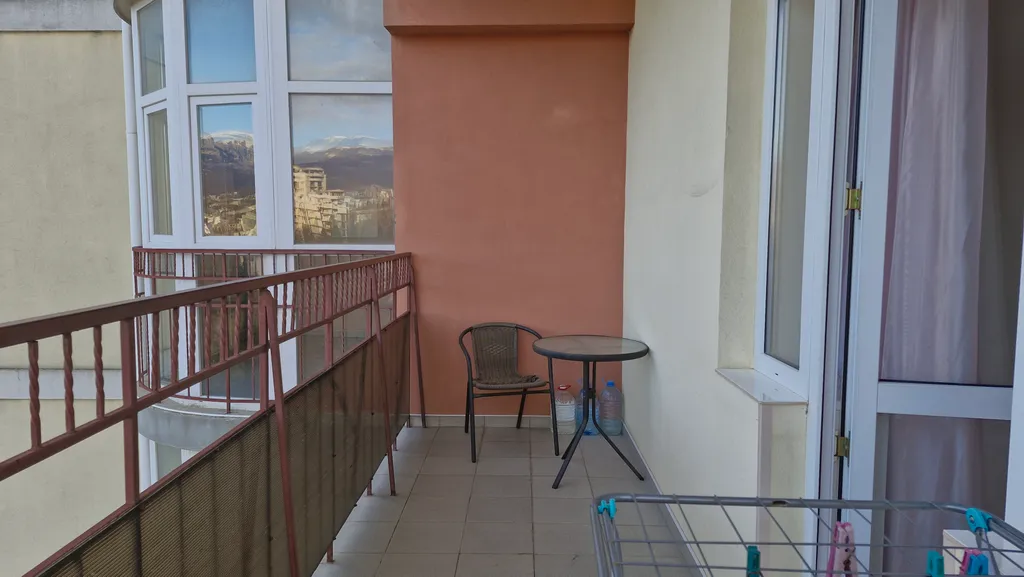 Свежая 1-комнатная квартира с дизайнерским ремонтом