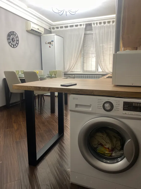 Квартира Уютная, комфортабельная 3-комнатная квартира — Махачкала