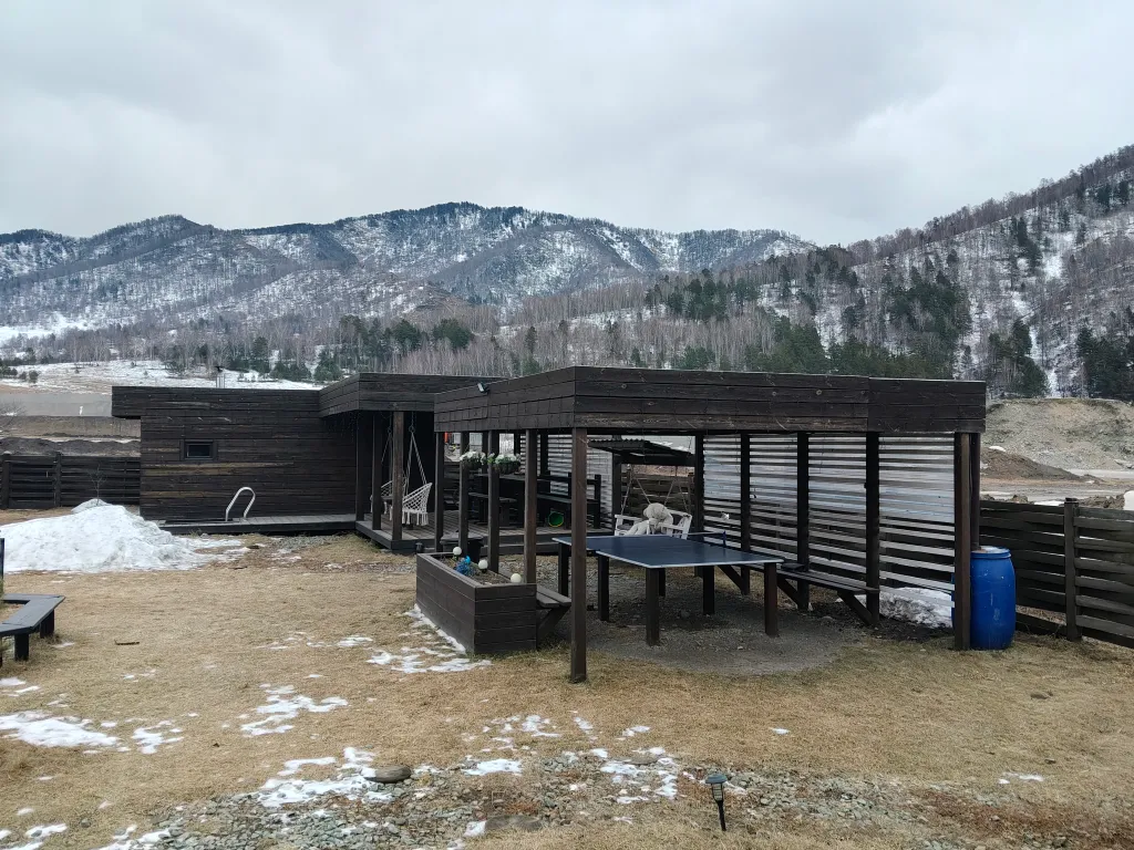 Уютный дом с видом на горы