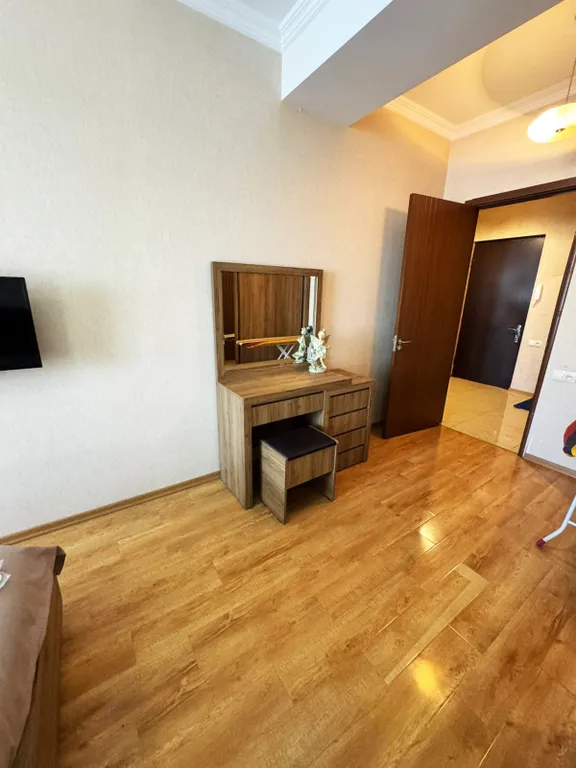 Двукомнатная квартира в Бизнес центре