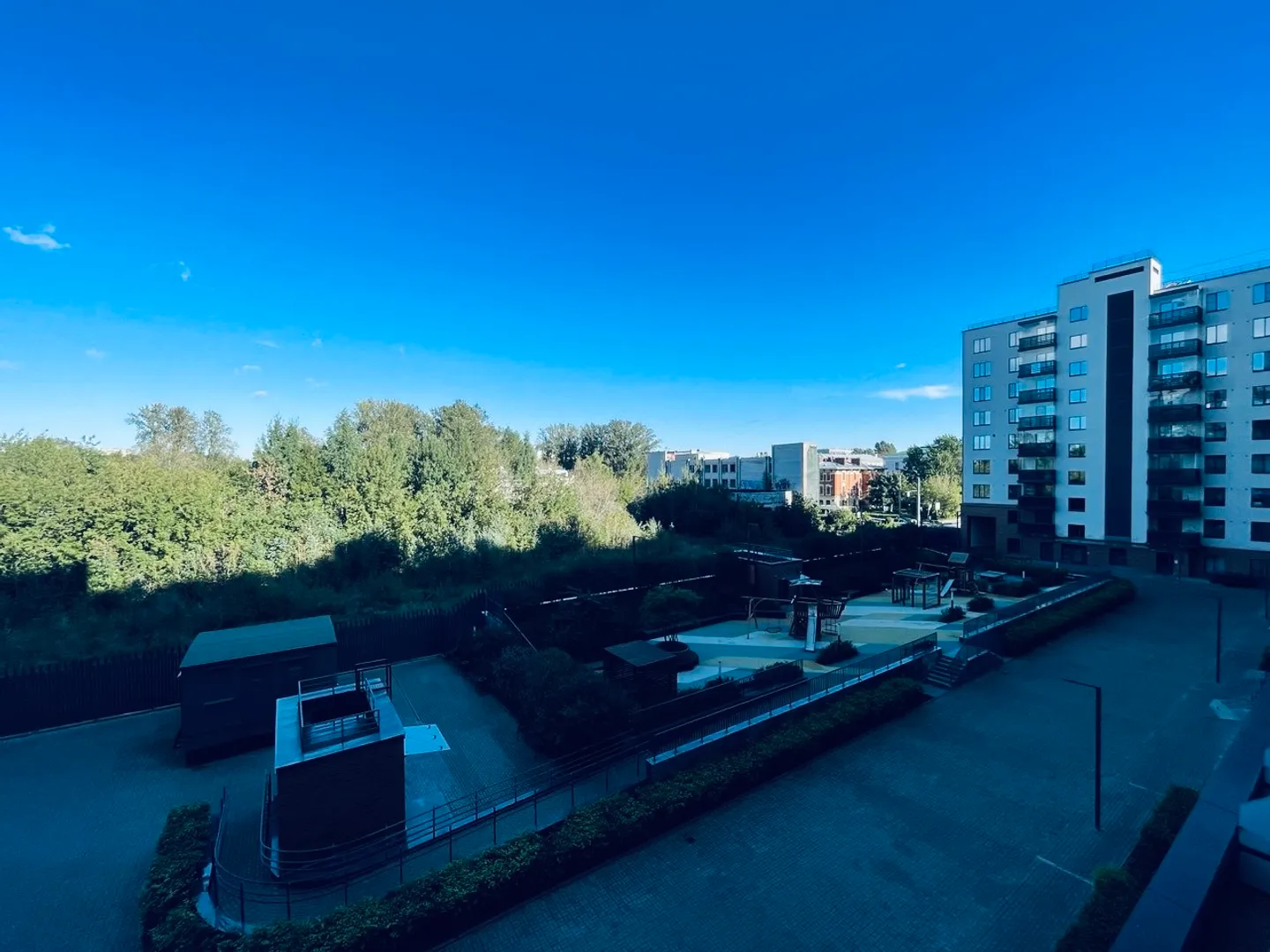 Вид из окна  Вид из окна