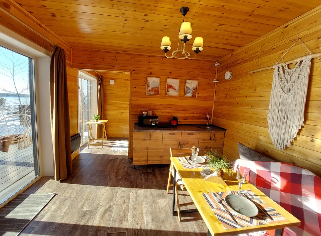 Уютный домик с сауной и мангалом на берегу Ангары