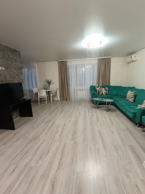 Стильная 2-комнатная квартира для ценителей комфорта — аренда посуточно в Мариуполь