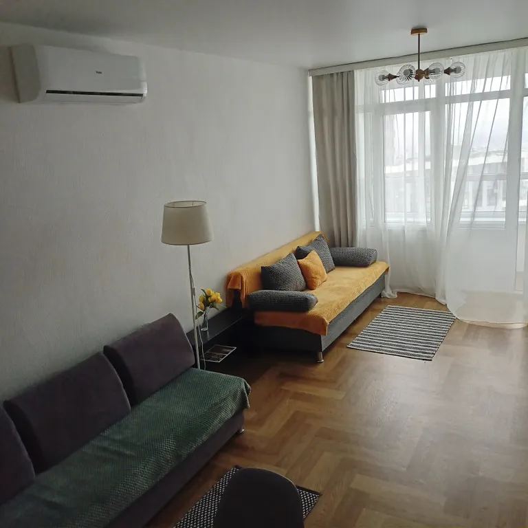 Евро 2-комнатная квартира, новостройка Метропарк в центре