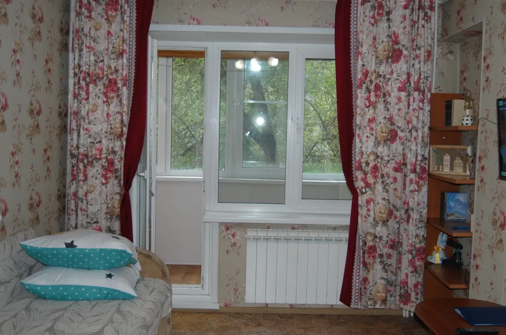 Уютная квартира с балконом — аренда посуточно в Красноярск