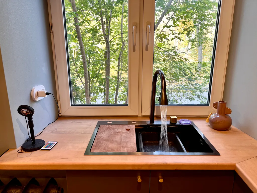 Стильная студия у ТРЦ Планета