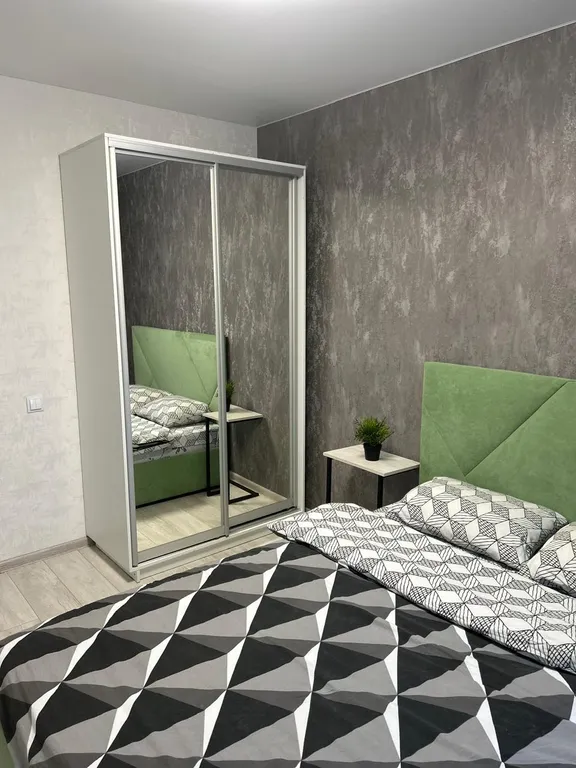 Квартира 3-х комнатные апартаменты Dream House у Аэропорта — Екатеринбург