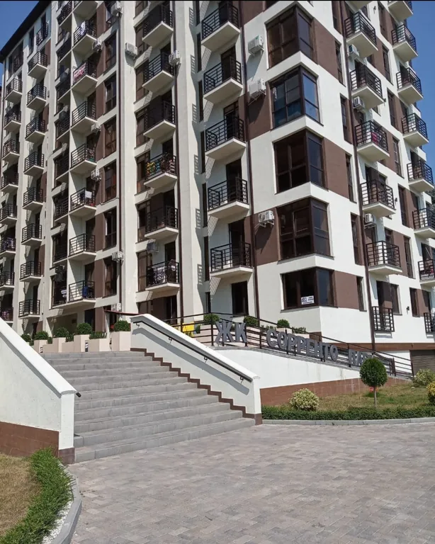 Двухкомнатная квартира с видом на парк Южные культуры