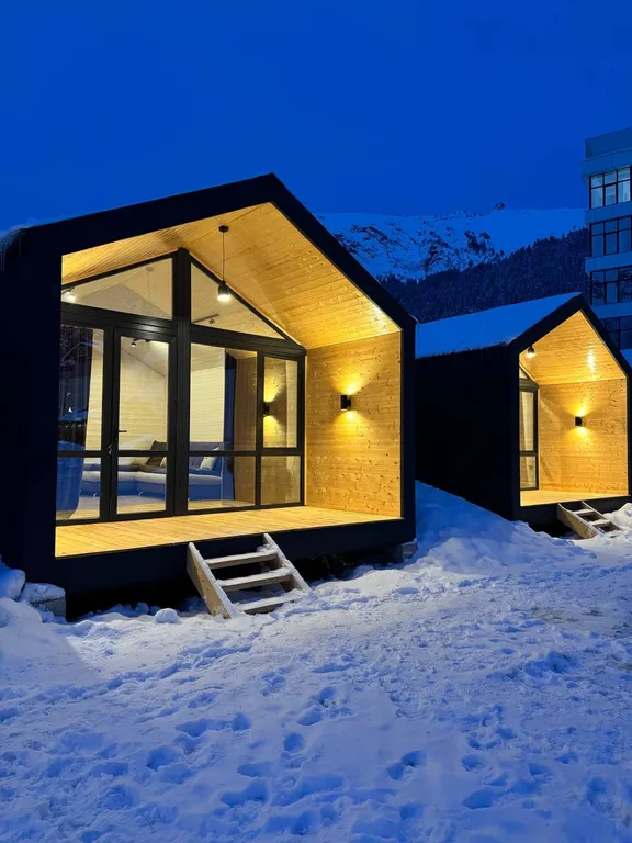 Двухкомнатный дом с видом на горы и реку