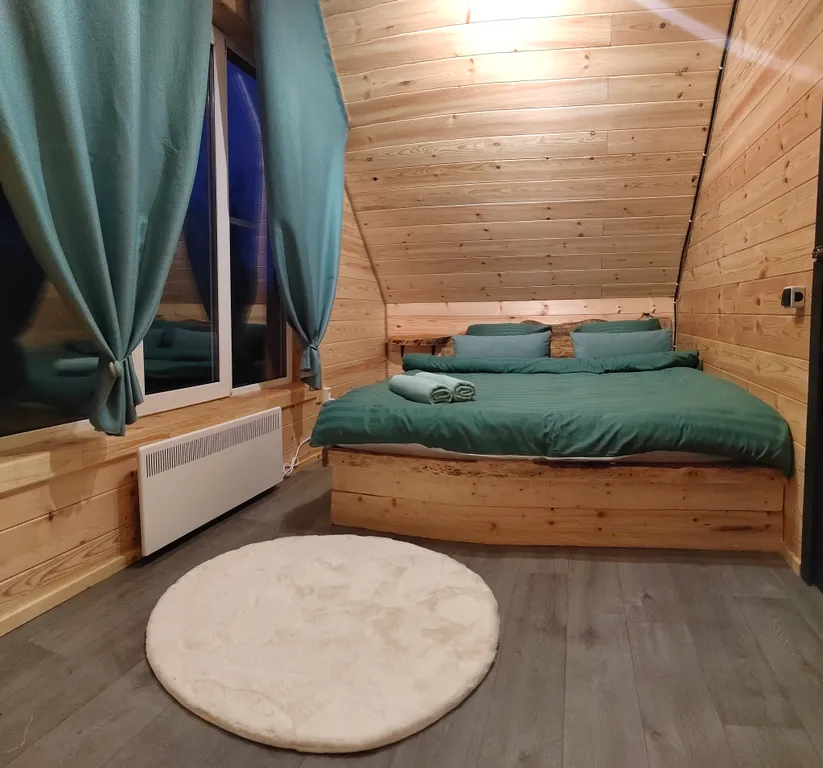 Коттедж Уютный, теплый дом с видом на горы в тихом, красивом месте — Шерегеш