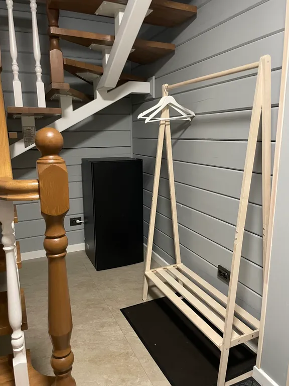 Дом рядом с озером