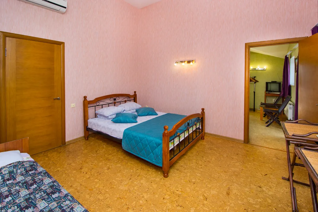 Квартира Комната — аренда посуточно в Миндальное