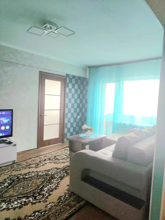 Двухкомнатная квартира в октябрьском районе