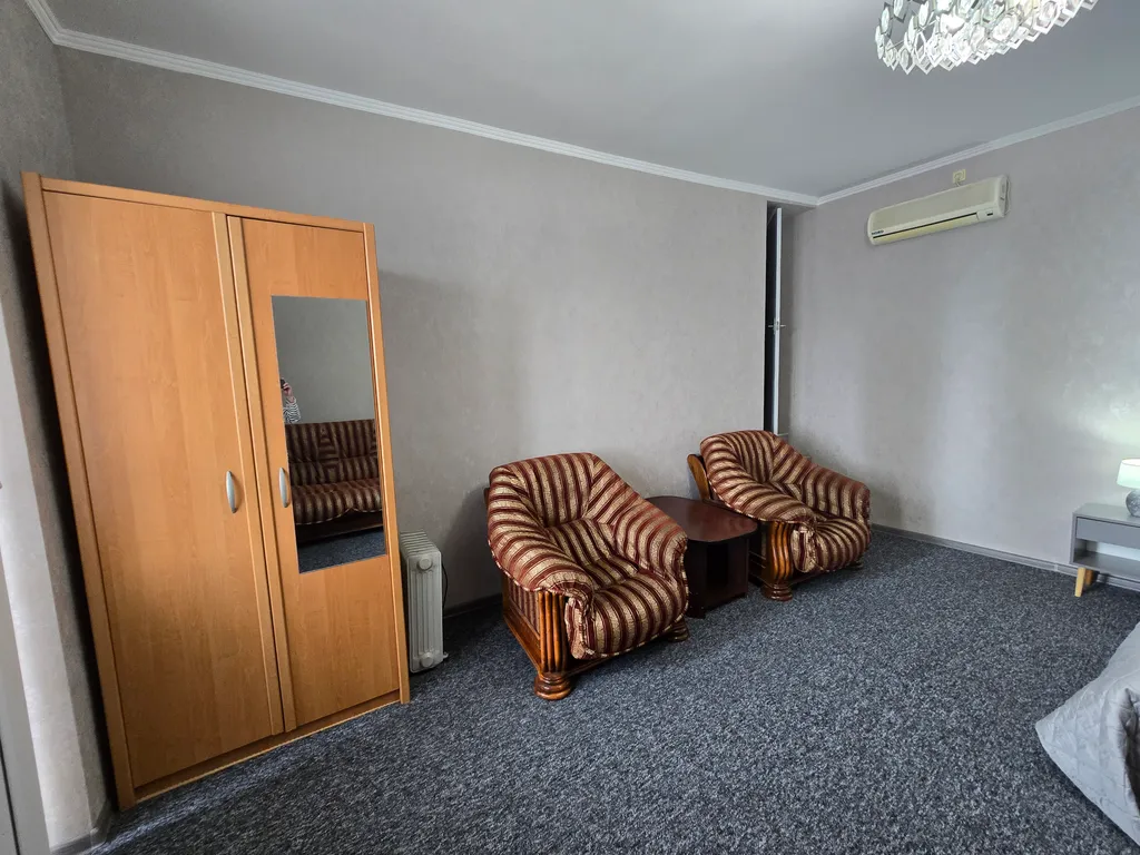 Уютная квартира в самом центре города с видом на море