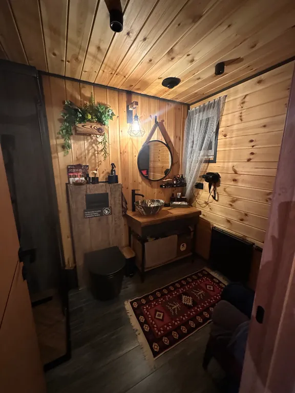 Шале у озера