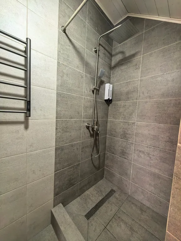 Улучшенный четырёхместный номер с балконом и с собственной кухней