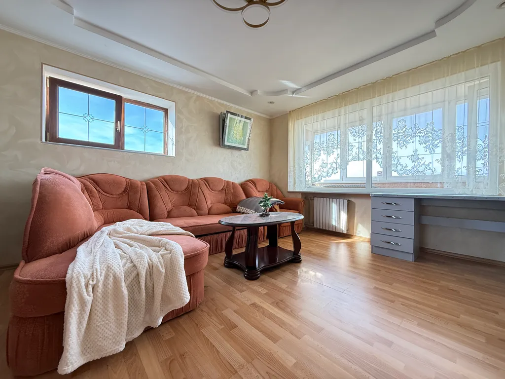 Рядом парк Победы Херсонес не берем оплату за уборку