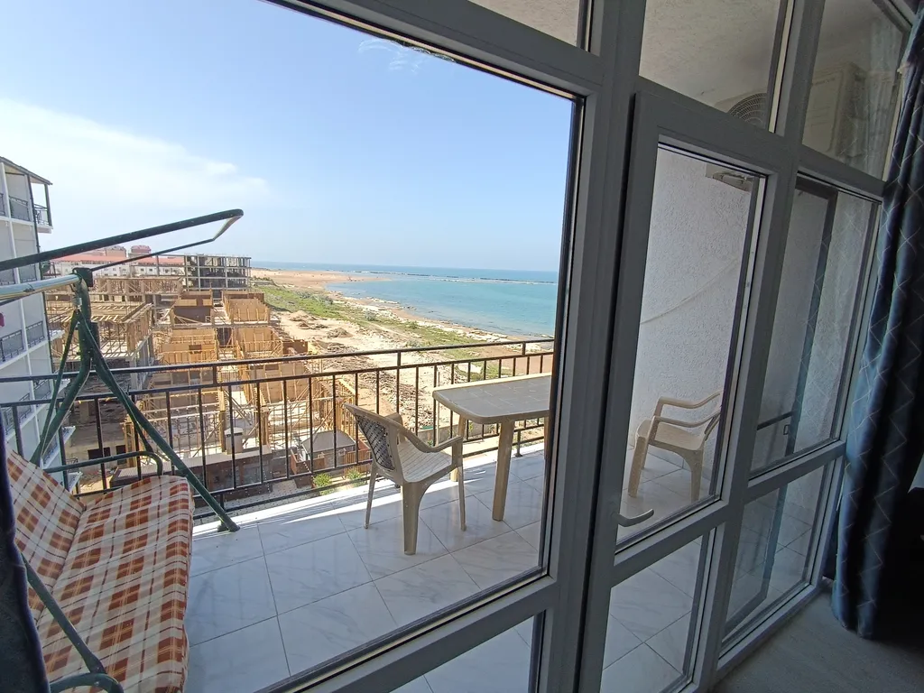 1-комнатная квартира студии с видом на море