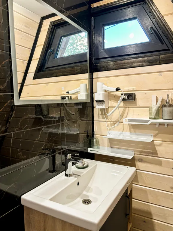 Домик на озере А-Фрейм 2