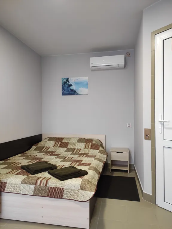 Квартира Luxe-евродвушка - в частном подворье, до 6-ти мест