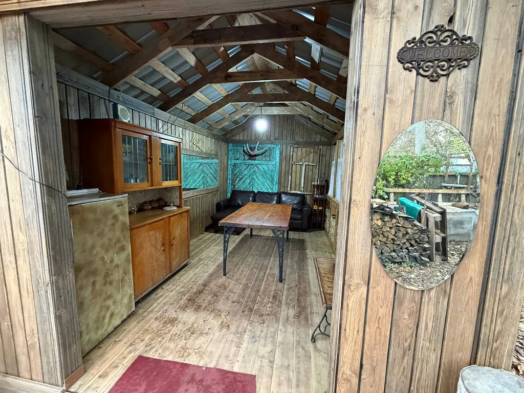 Уютный дом в самом сердце города