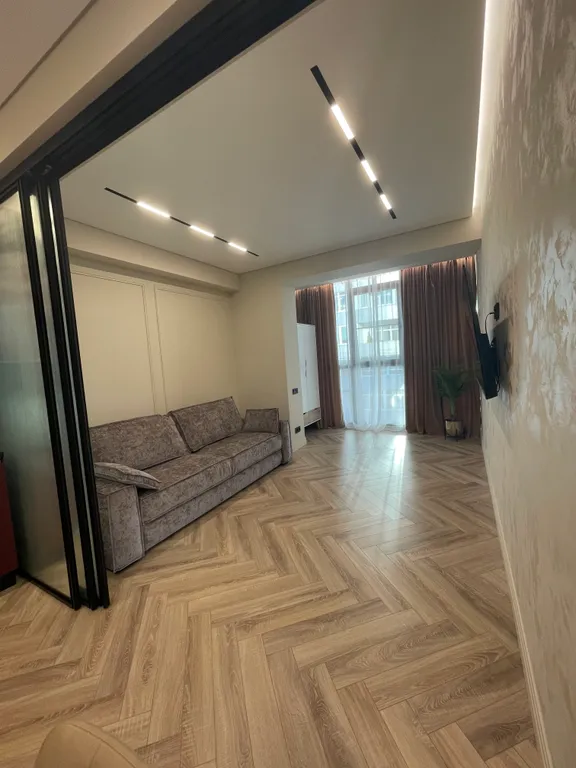 Супер видовая квартира в элитном доме с новым дизайнерским ремонтом