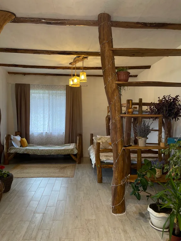 Глиняный домик