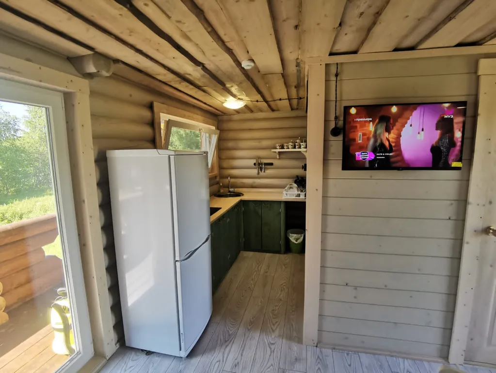 Дом на берегу озера