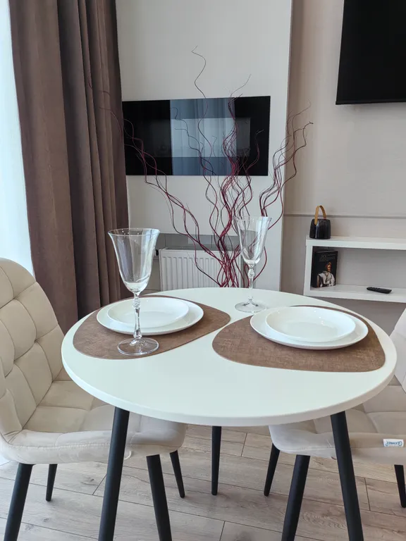 Уютная квартира - студия с кондиционером недалеко от аэропорта