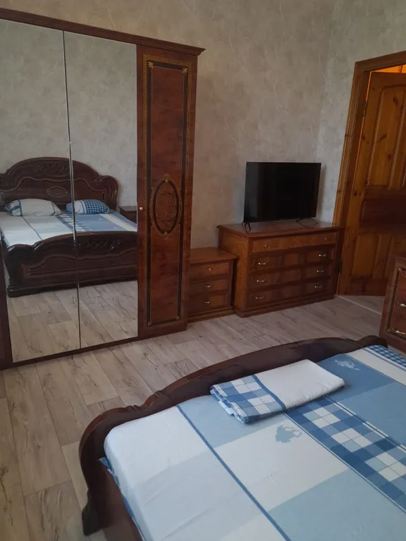 Большая трешка до 12 гостей в самом центре у фонтана