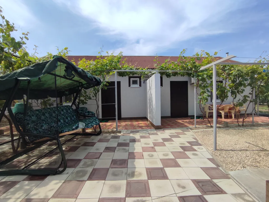 Благоустроенный домик с двумя изолированными комнатами для гостей