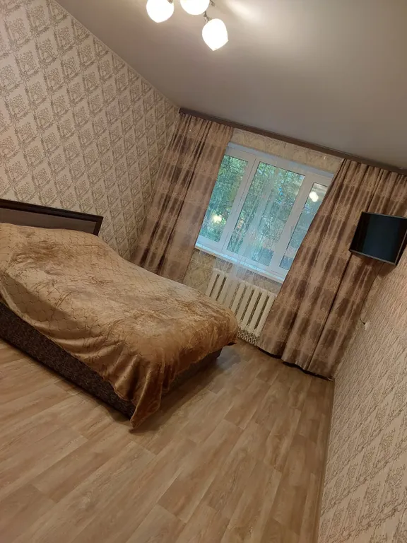 Квартира 2-комнатная Квартира — Волхов