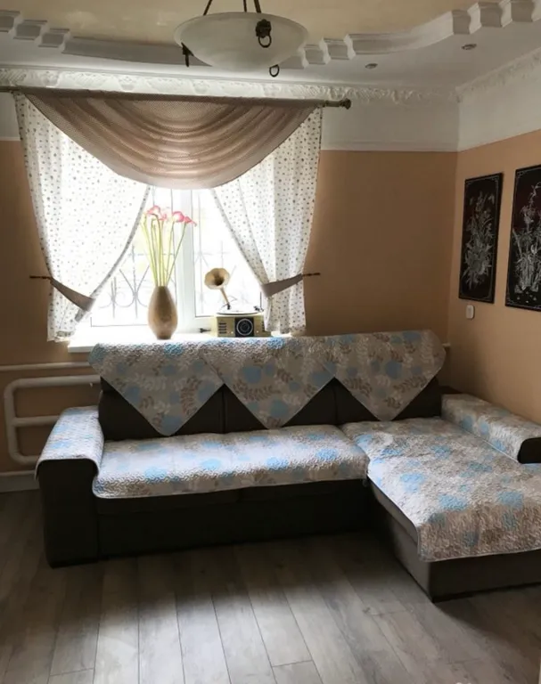 Уютный домик у озера