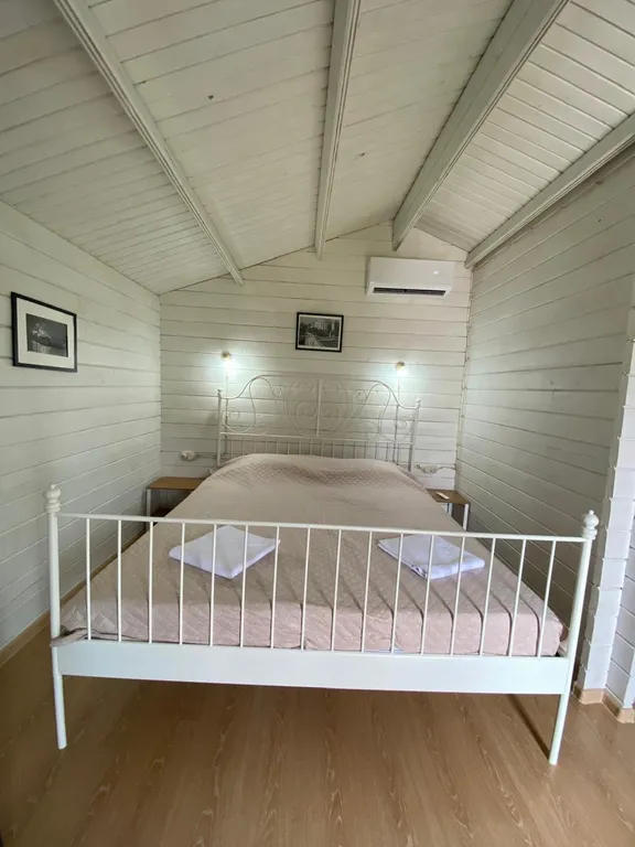 Коттедж 1-комнатный Дом — аренда посуточно в Лдзаа