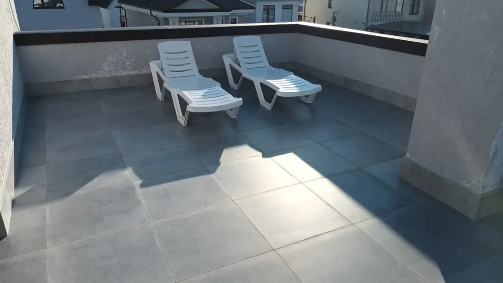 Дом с бассейном