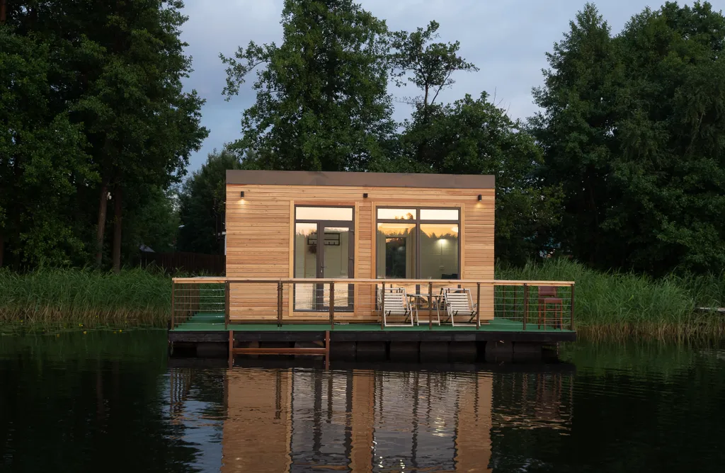 Дом на воде на озера Таир