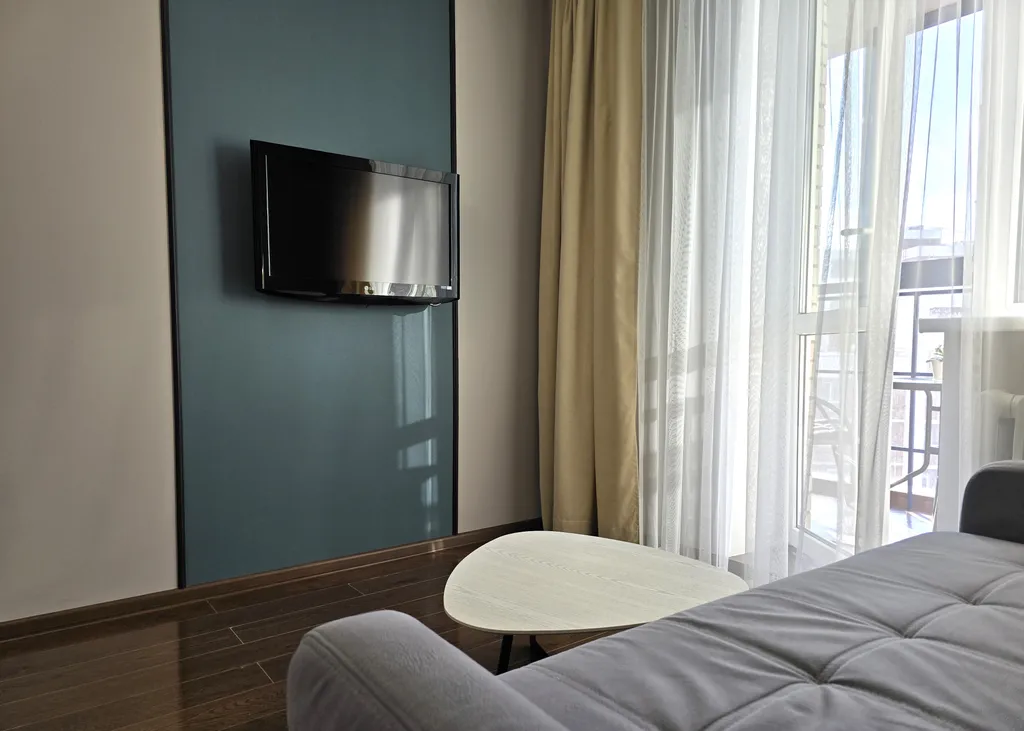 Евродвушка рядом с МТЛ Ареной, панорамный вид на Волгу