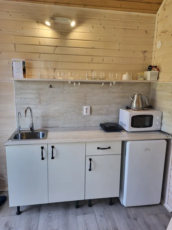 Домик с банькой у реки N5