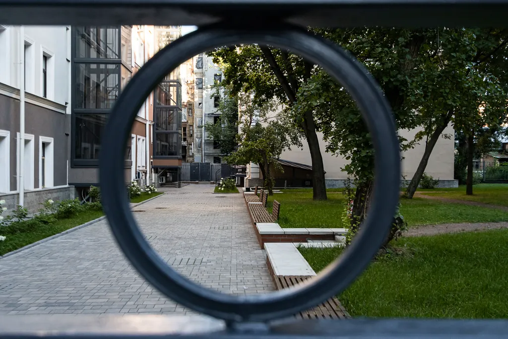 Центр. Тишина. Парковка с Точно Ключи