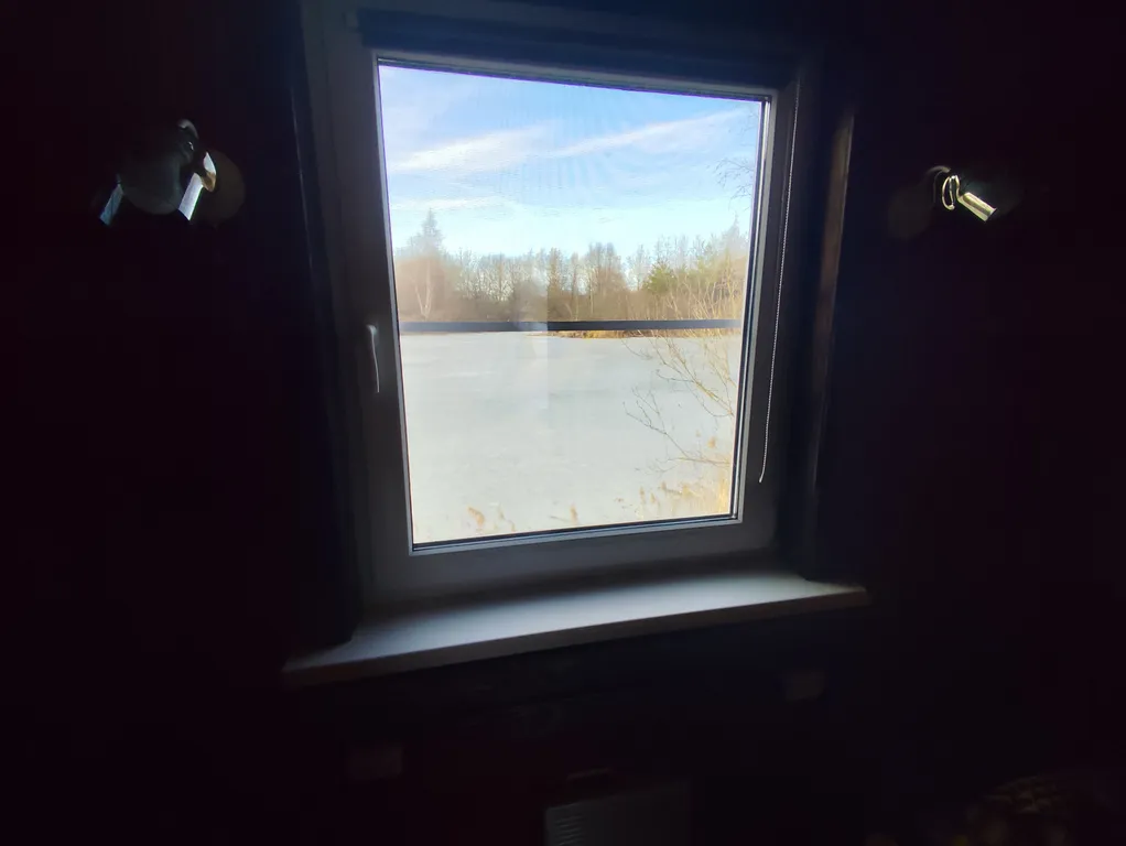 Дом на берегу озера