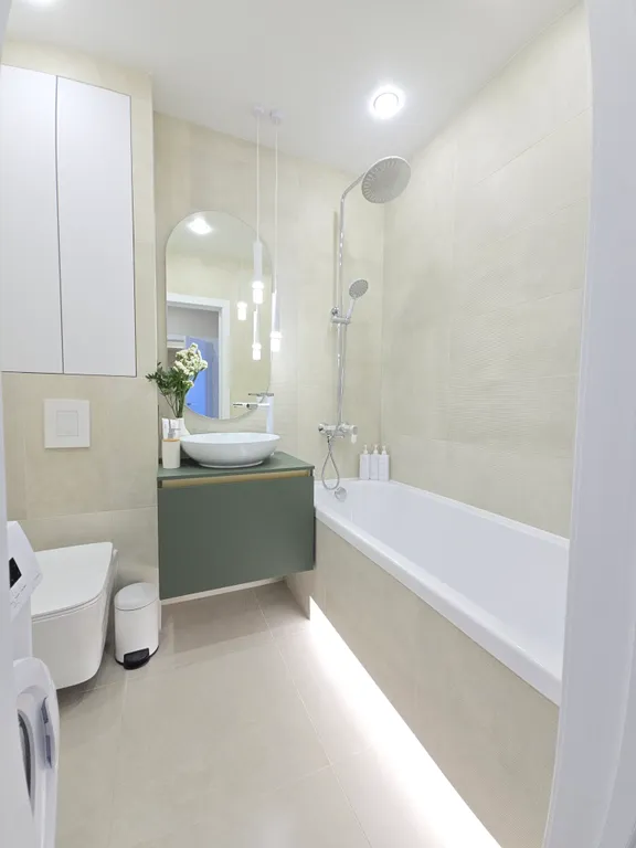 Современная,  комфортная квартира (ТЦ Арена, Аэропорт).