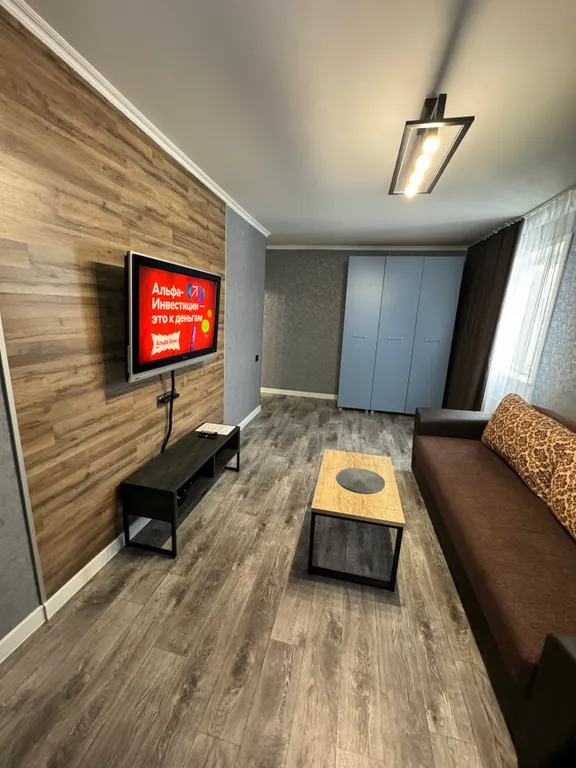 Теплая и чистая двухкомнатная квартира с новым дизайнерским ремонтом