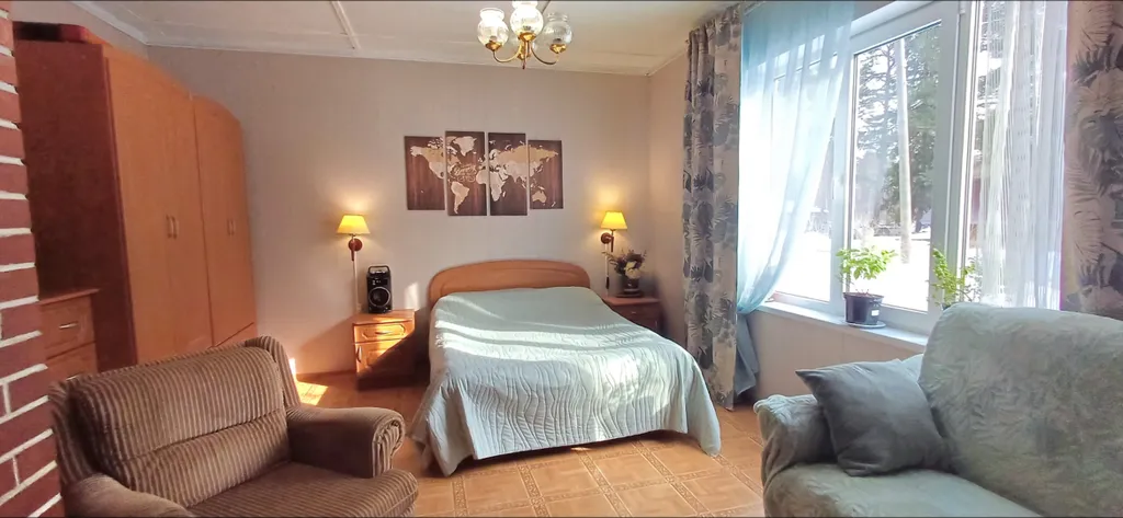 Дом в живописном месте с  видом на реку