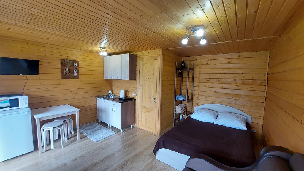 Коттедж Домик-студия с террасой — аренда посуточно в Чемал