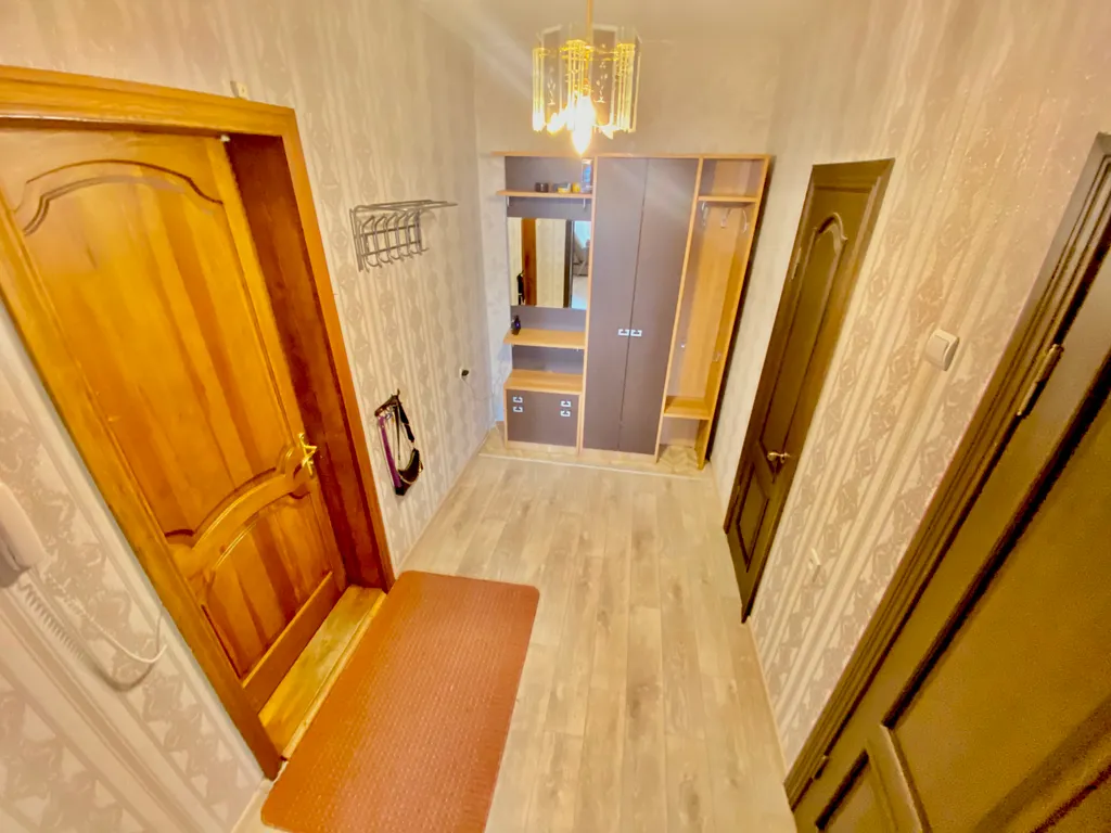 Первый дом от Волги на центральной Набережной