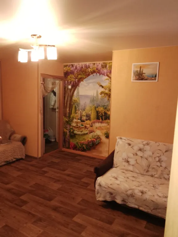 Двухкомнатная квартира, ЖД и автовокзал в шаговой доступности