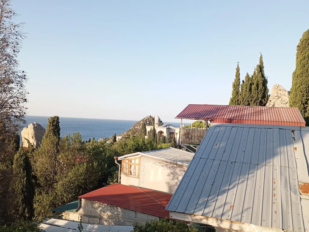 Двухкомнатный с балконом